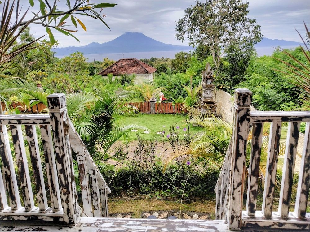 undefined Hotra Hill Cottage 2