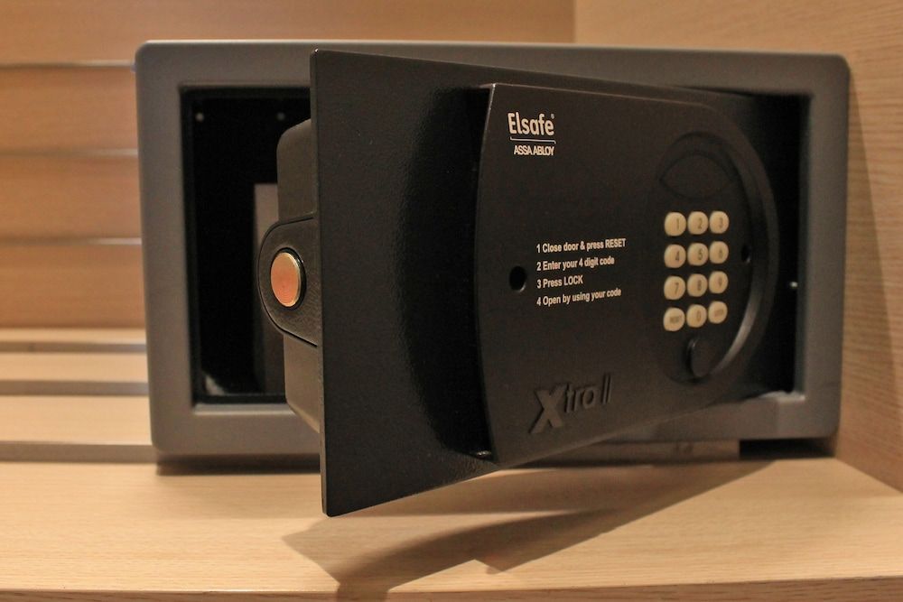 Mercure Jakarta Simatupang Standard Room, 1 King Bed 16