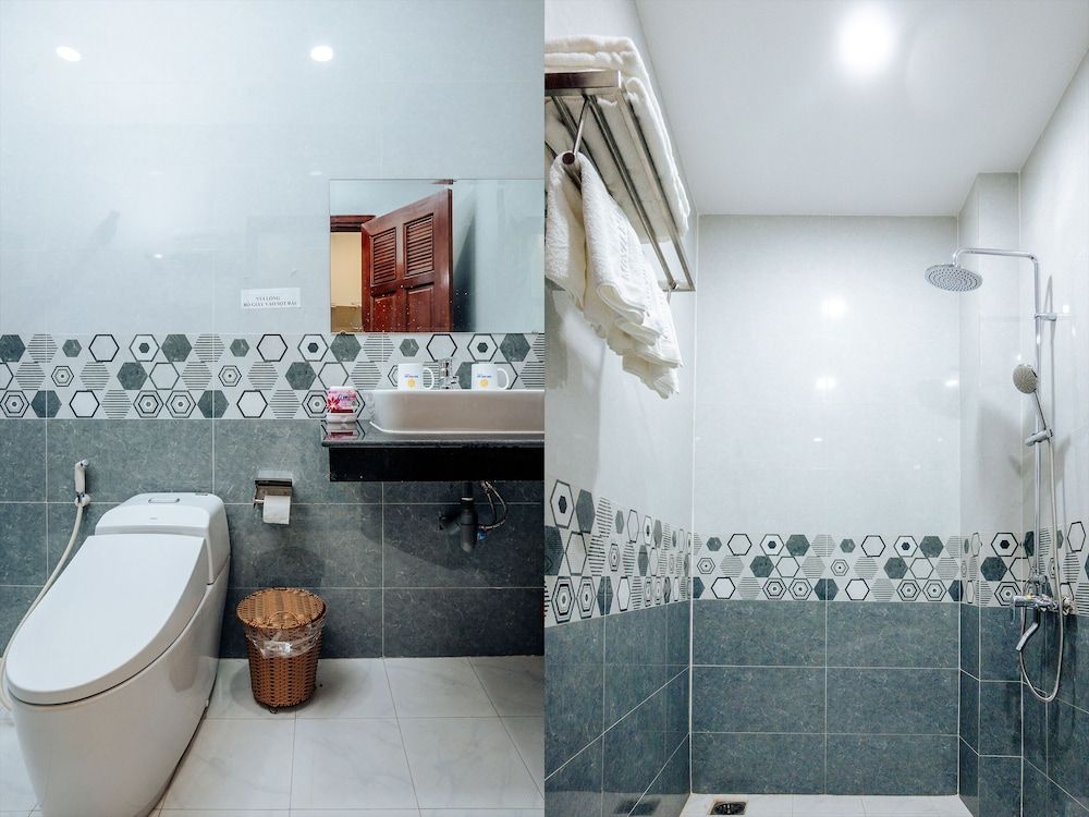 Minh Minh Nam Hotel Deluxe Triple Room 6