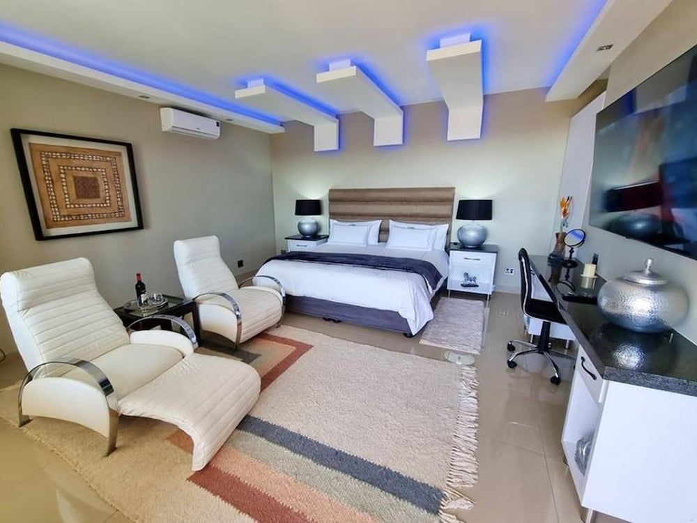 Weston Guest House Presidential Studio Suite 2