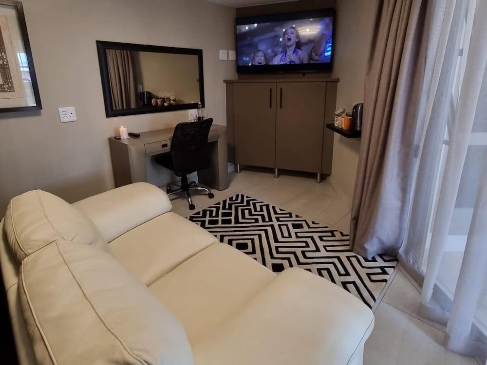 Weston Guest House Luxury Studio 15