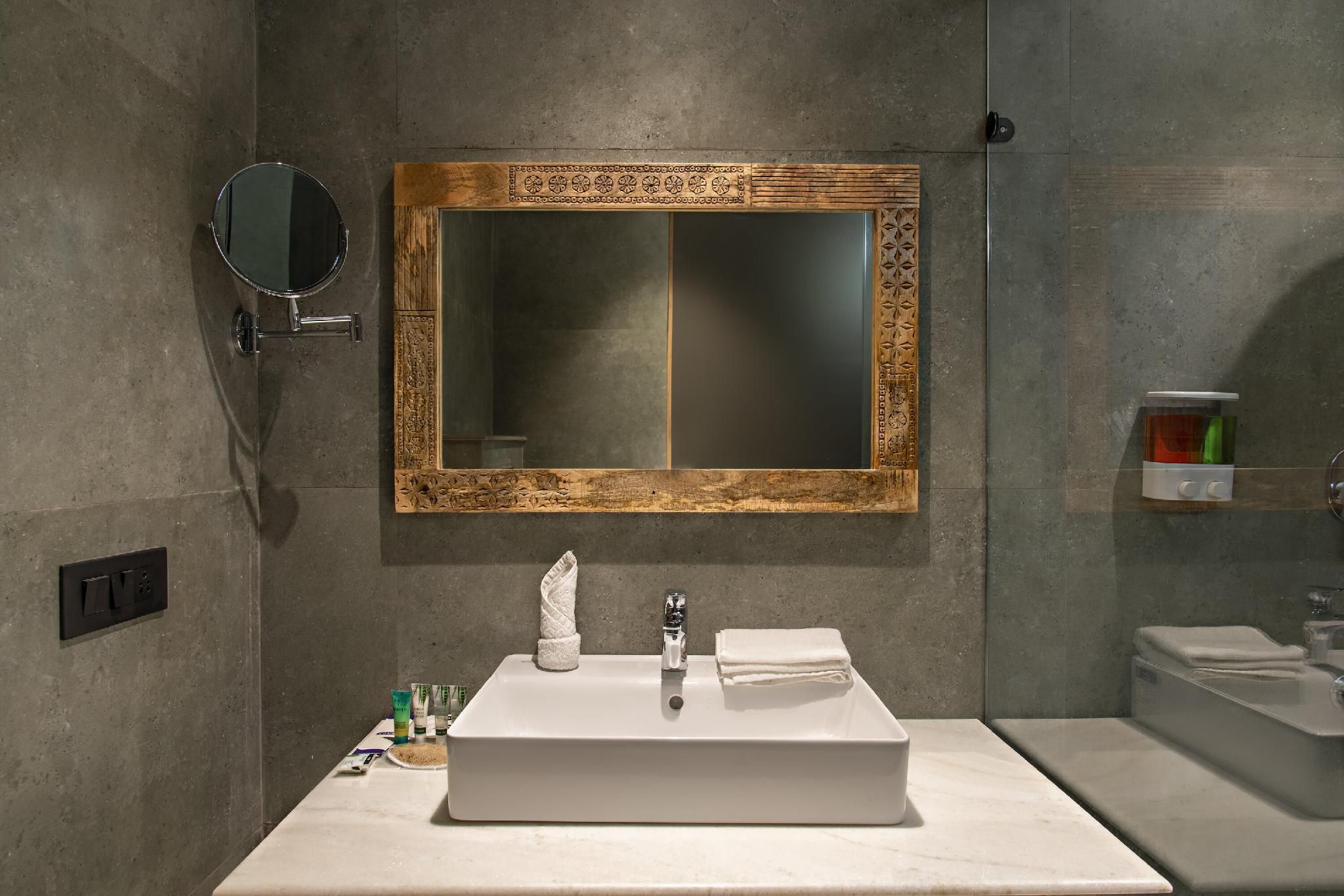 King Room with Balcony