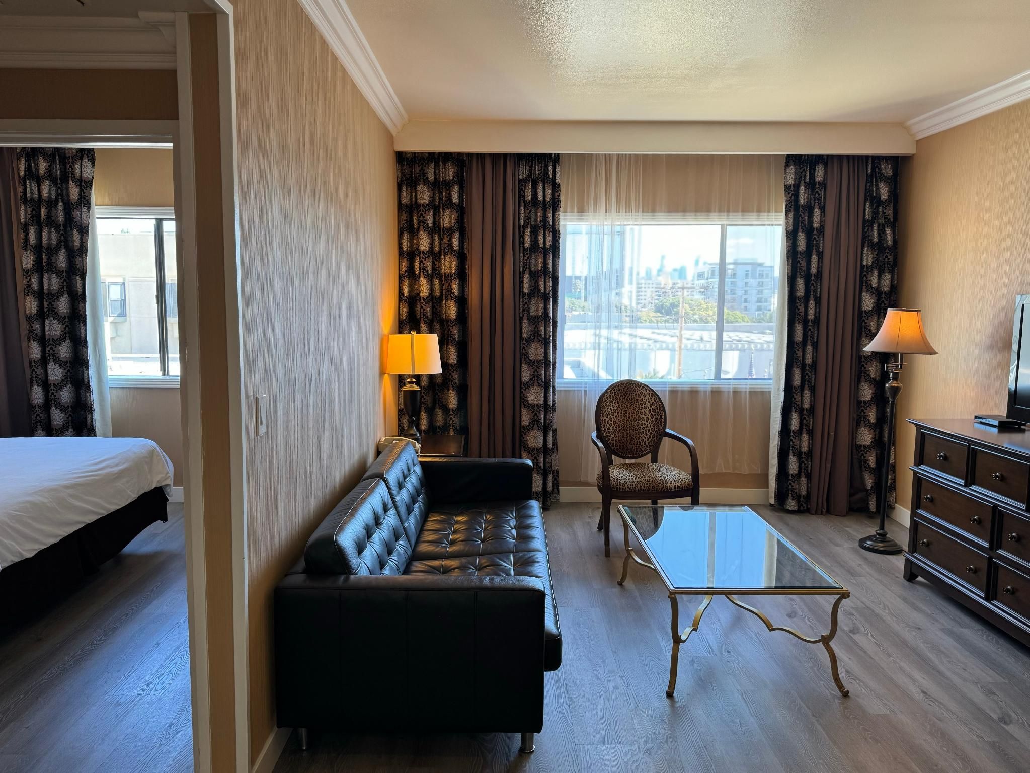 Suite 1 King Bed