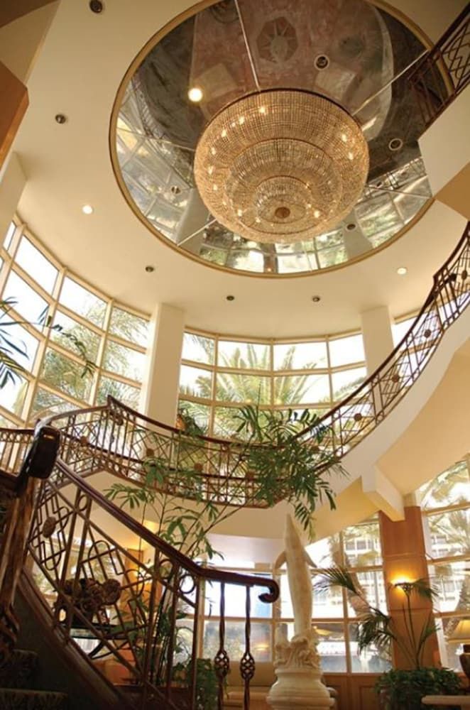 undefined Garden Suite Hotel 4