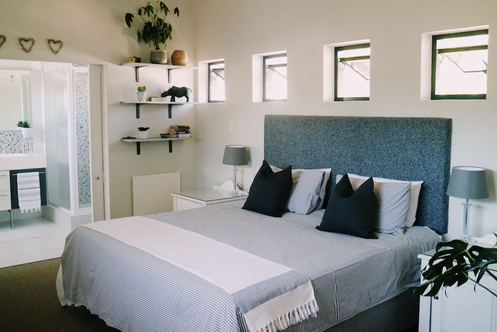 Windsor House Constantiaberg Suite 3