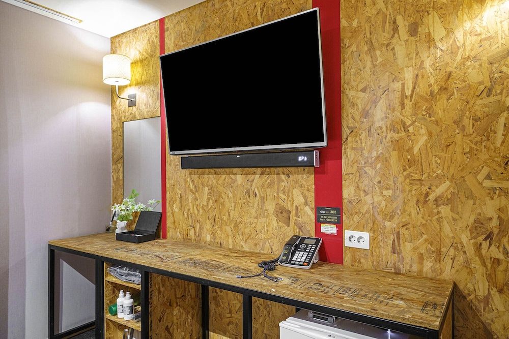 26 HOTEL Deluxe Room 6