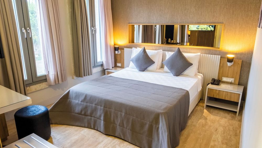 Ariel Hotel Alaçatı Standard Double Room 4