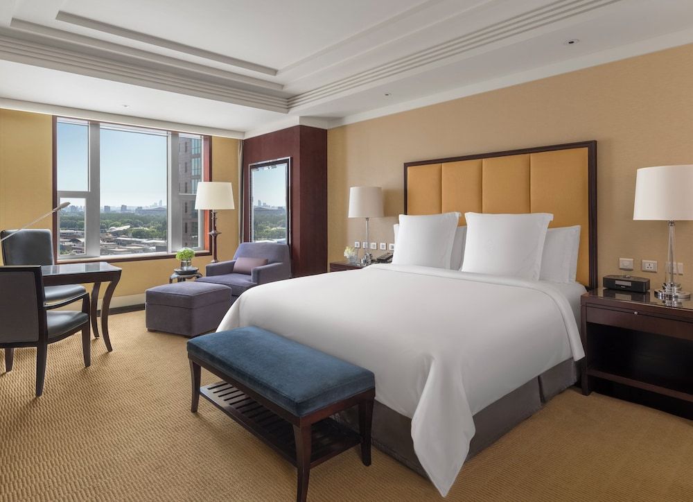 Four Seasons Hotel Beijing Deluxe Room, 1 King Bed, City View 2