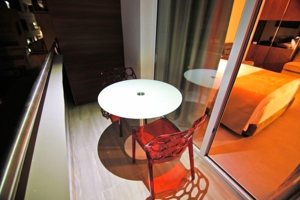 Achilleos City Hotel Superior Twin Room, City View 6