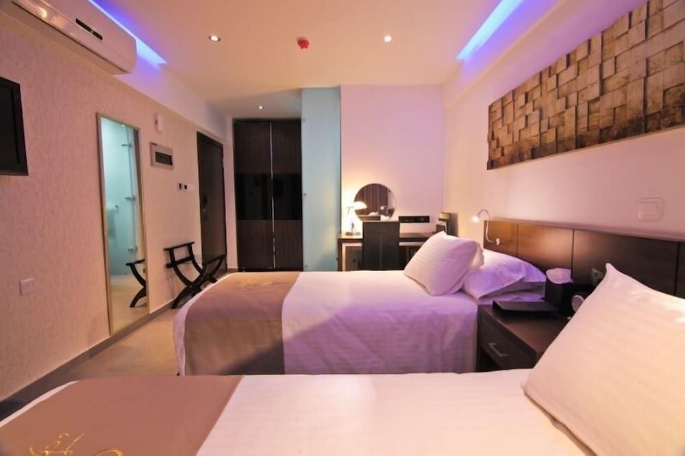 Achilleos City Hotel Standard Room, City View 2