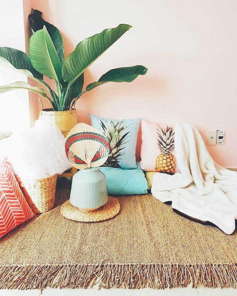 Bee Tropicool Studio 8