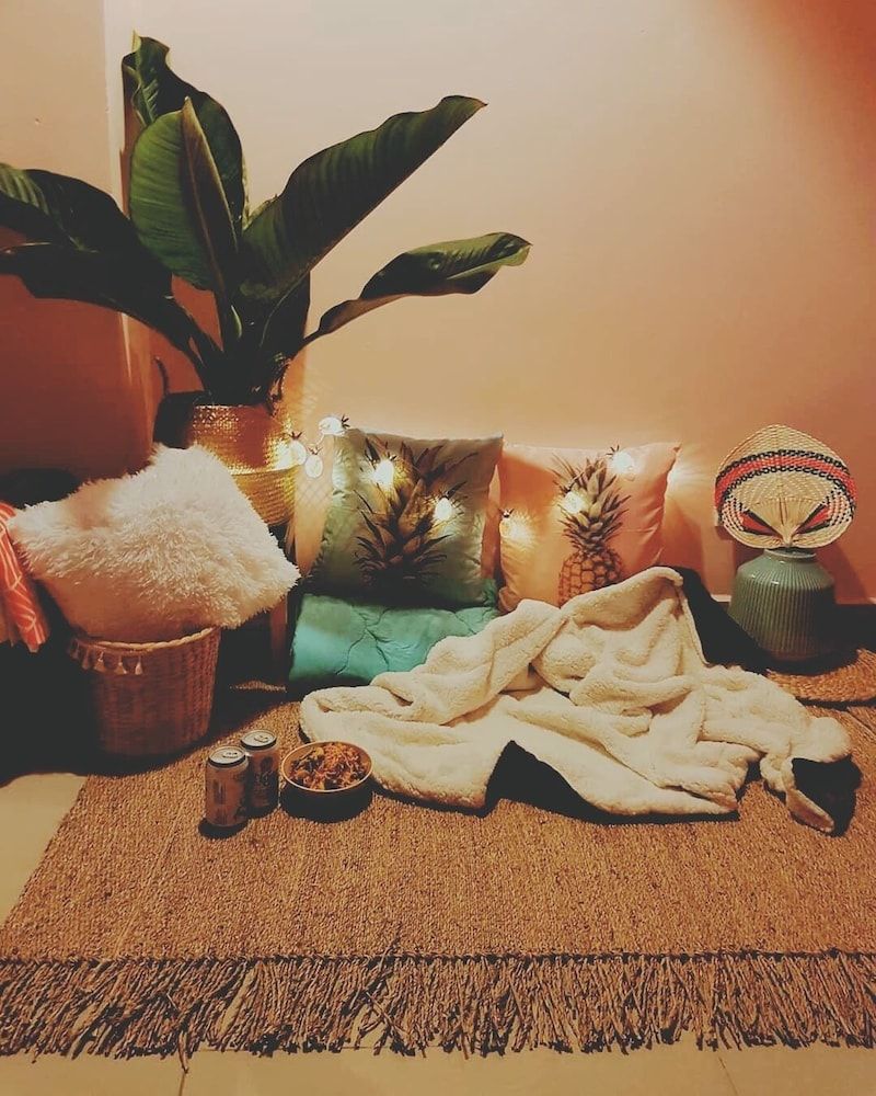 Bee Tropicool Studio 13