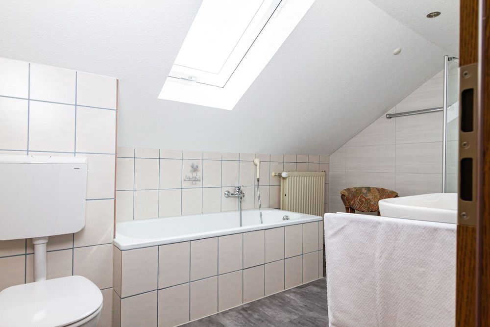 Landhotel Georgshof Standard Apartment, Private Bathroom (A3+) 5