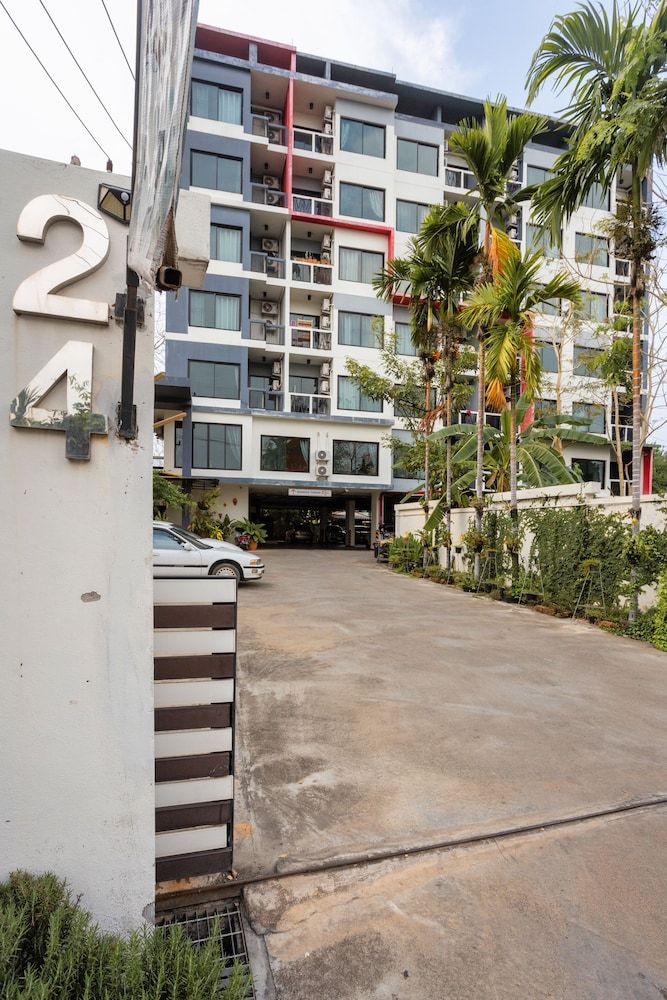 undefined W Living 5