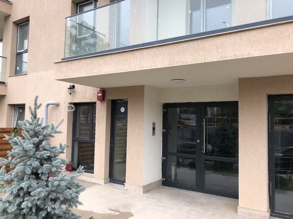 undefined Amazing 2-Room Penthouse Cityview W13 4