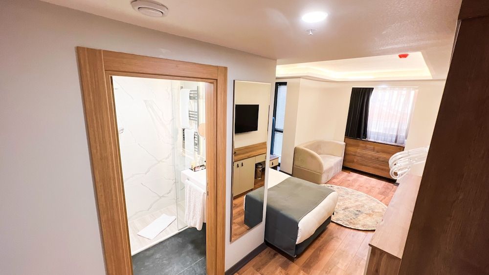 undefined Nira Boutique Hotel 7