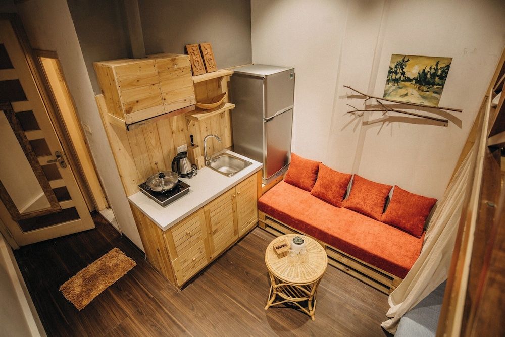 undefined Bu Studio 9