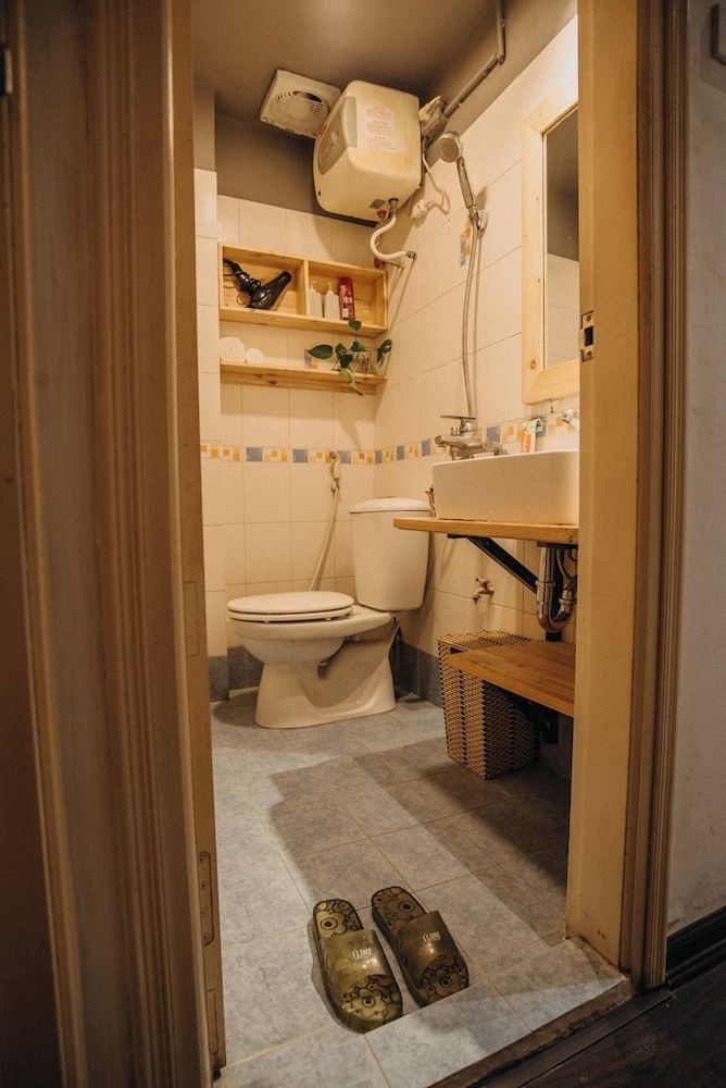 undefined Bu Studio 7