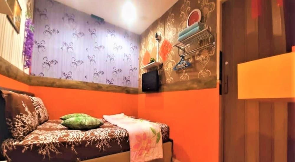 Hotel Sri Bahau Standard Queen, With Windows 2