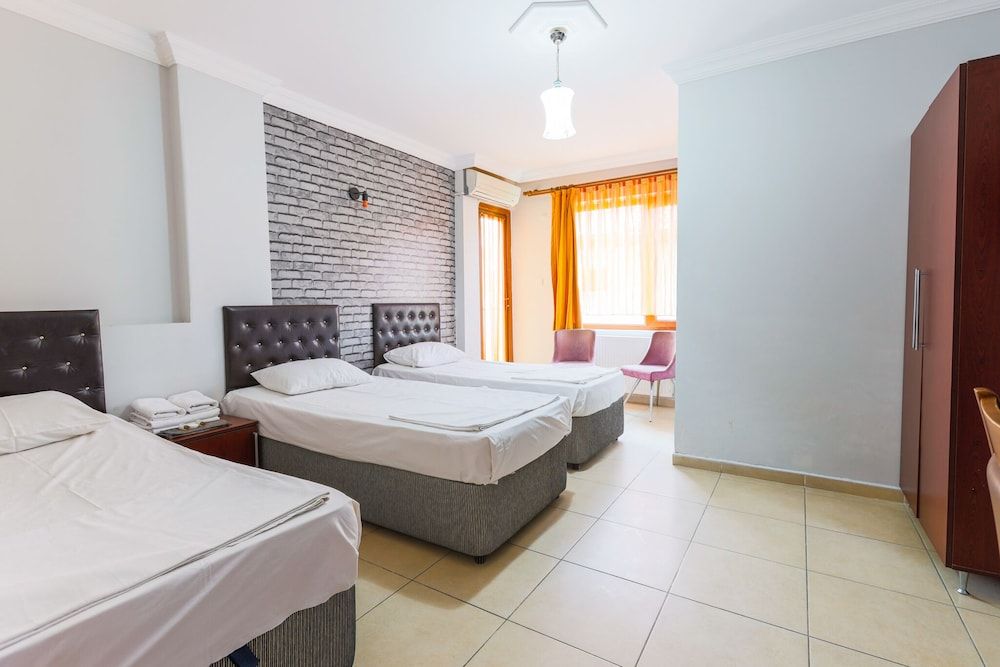 İznik Otel Standard Triple Room 3