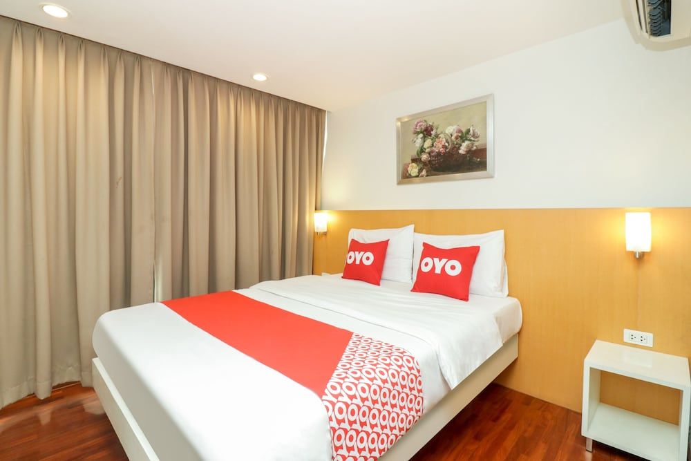 undefined OYO 225 Premier Place Hotel 4