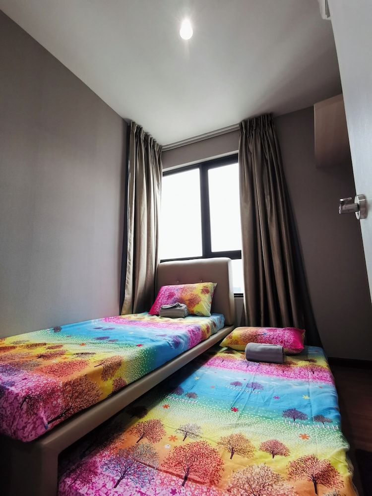 I-City by Landmark Luxury Apartment, 2 Bedrooms 4