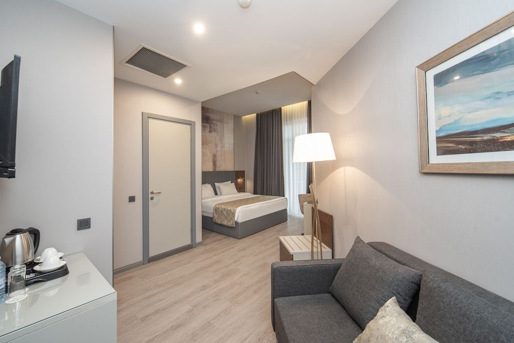 Premium Room, Multiple Beds, Non Smoking, Balcony (Chamber)