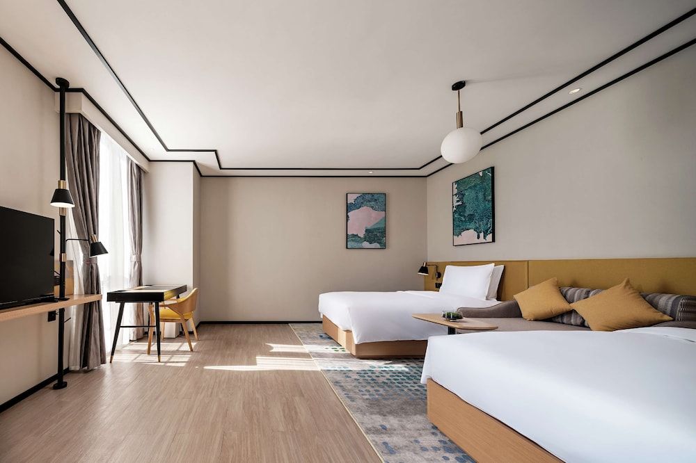 City Room, 2 Twin Beds