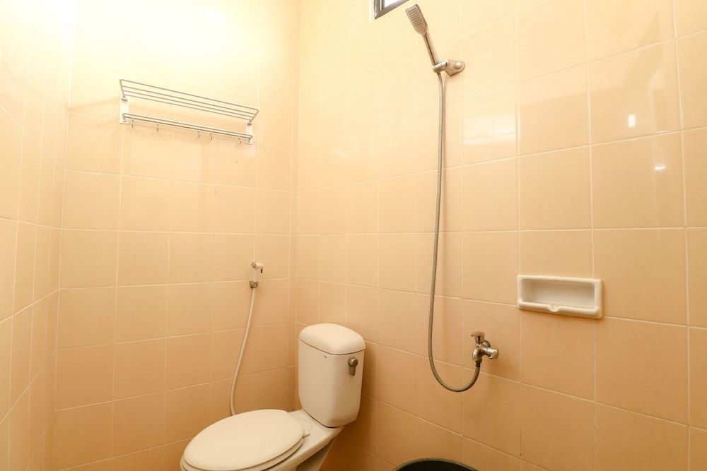 Hotel Bungurasih Syariah Deluxe Room 6