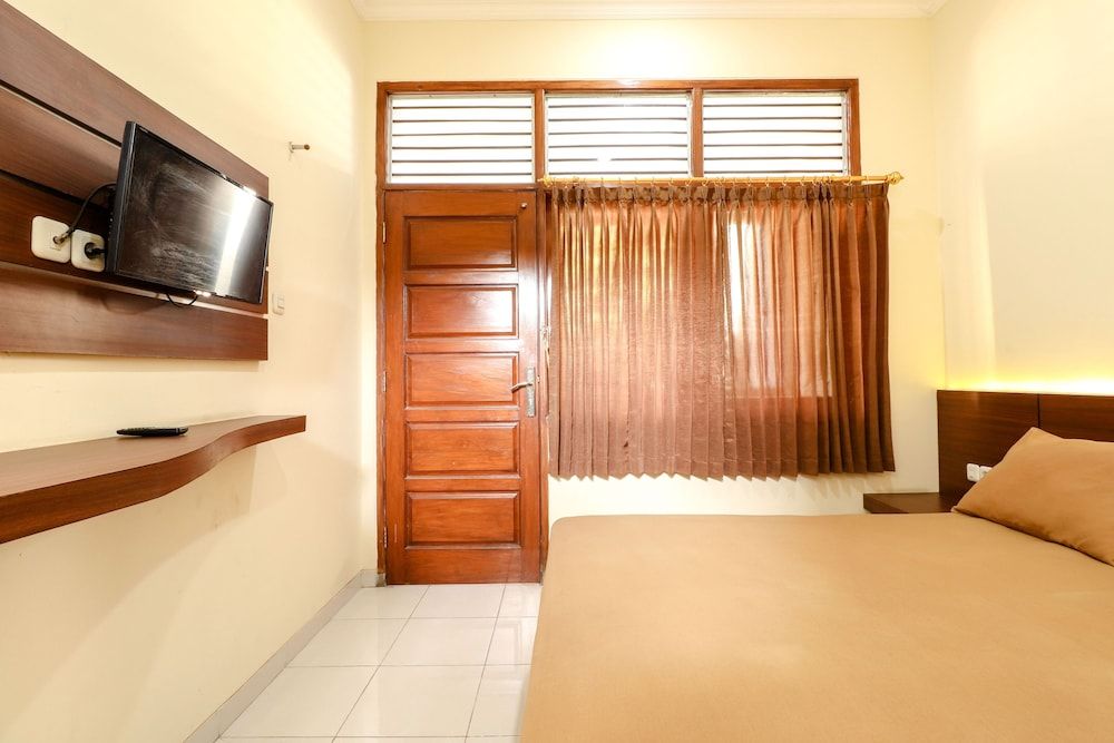 Hotel Bungurasih Syariah Deluxe Room 4