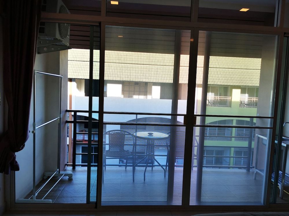 New Sorot House Superior Twin Room 8