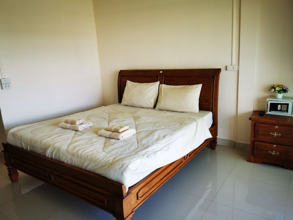 New Sorot House Standard Double Room 13