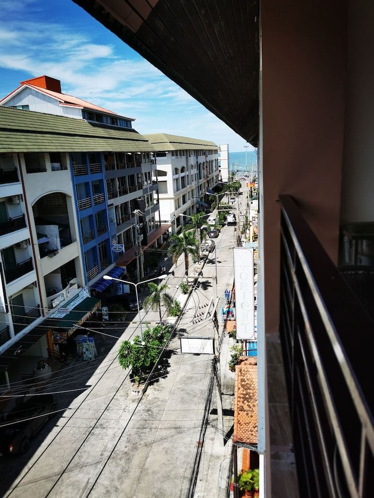 New Sorot House Superior Twin Room 11