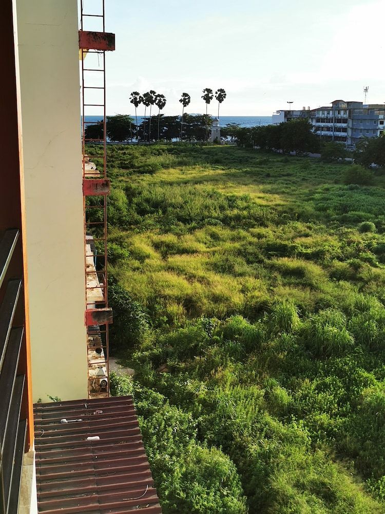 undefined New Sorot House 8