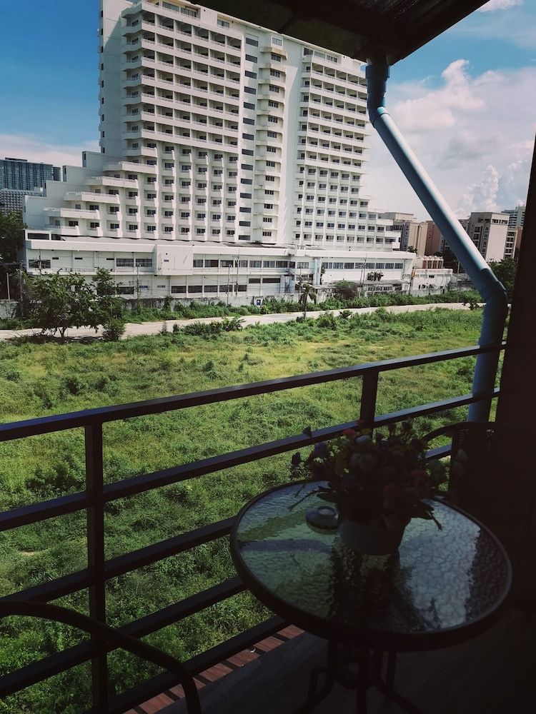 New Sorot House Superior Double Room 16