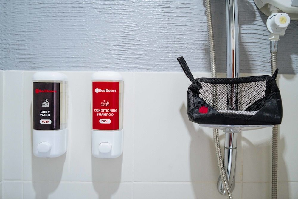 RedDoorz Plus @ Sindalan San Fernando City Double Room 10