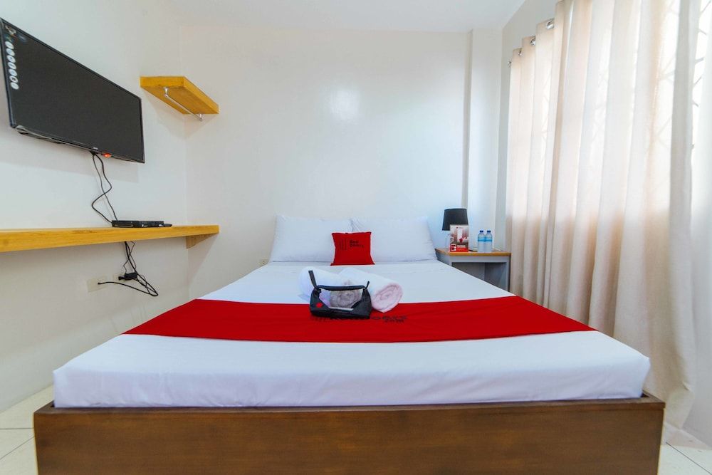 RedDoorz Plus @ Sindalan San Fernando City Double Room 2