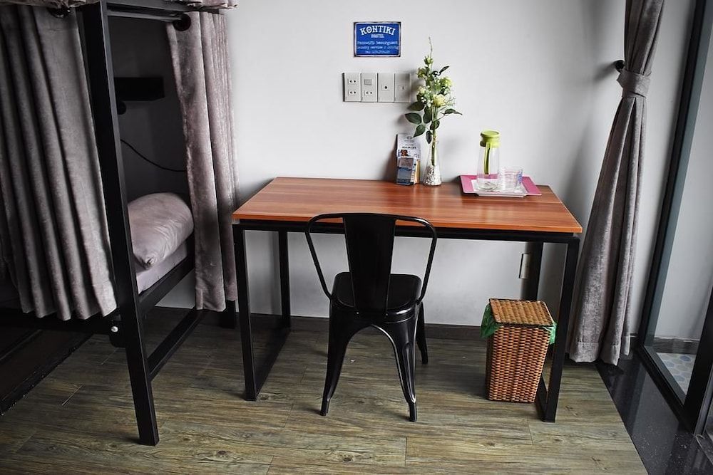 Kon Tiki Hostel Bed in 10-Bed Mixed Dorm 4