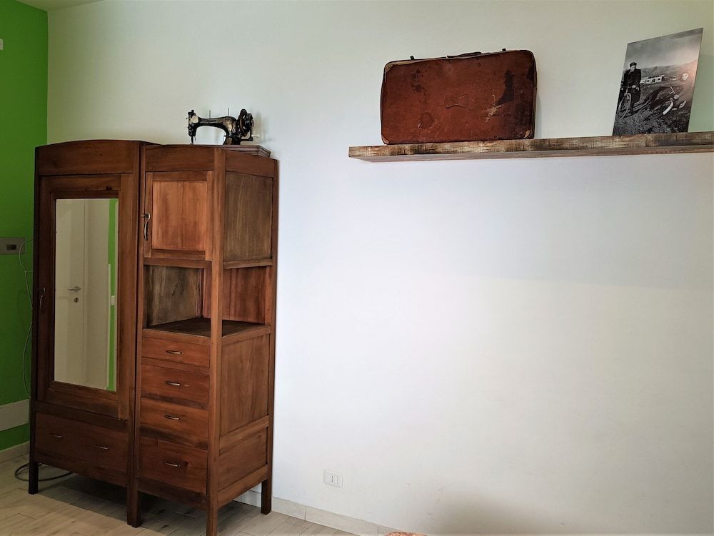 Lanzies Guesthouse Standard Double or Twin Room, 1 Double or 2 Twin Beds 10