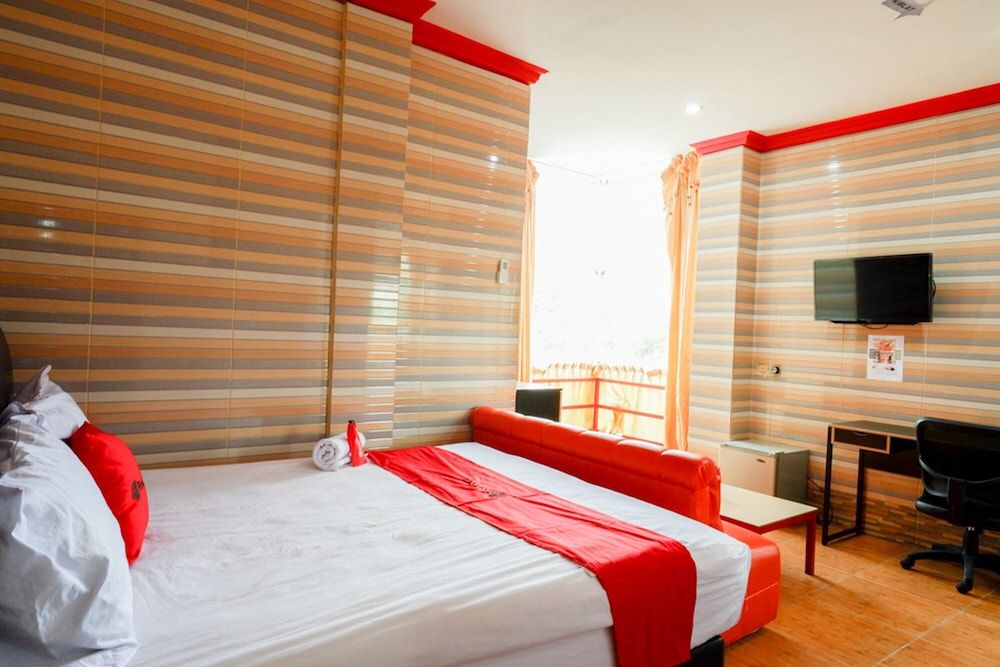 Superior Room (Reddoorz)