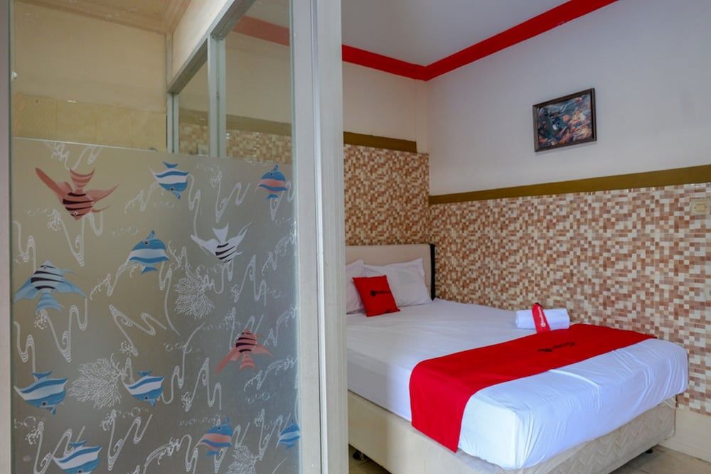 Double Room (Reddoorz)