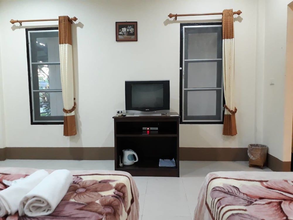 Suansiri Resort Superior Room, Non Smoking 3