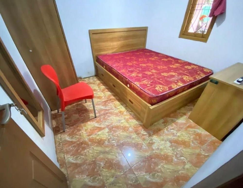 SPOT ON 91343 Kartika Guest House SyariahNearPantai Stres Classic Double Room 5