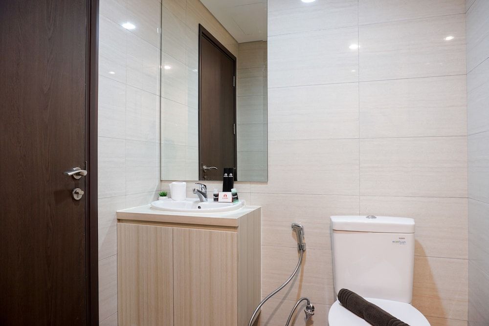Comfy Studio Ciputra International Apartment Room 7