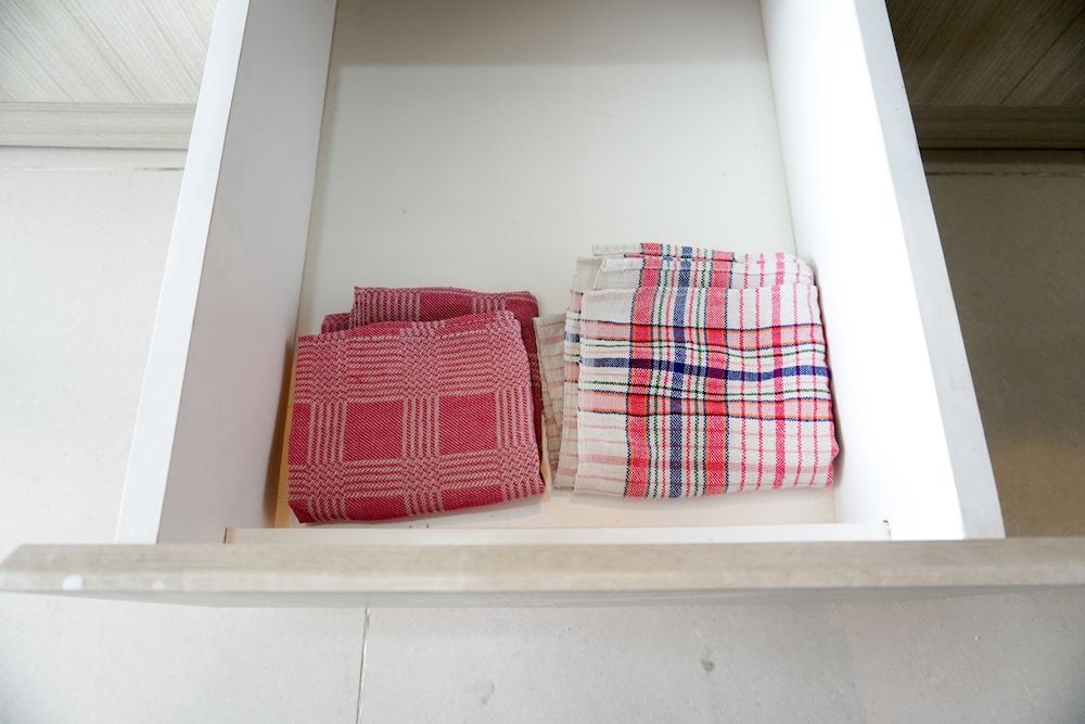 Comfy Studio Ciputra International Apartment Room 4