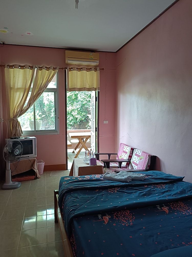 Mhontong Homestay Standard Double Room 11