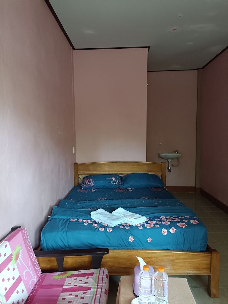 Mhontong Homestay Standard Double Room 2
