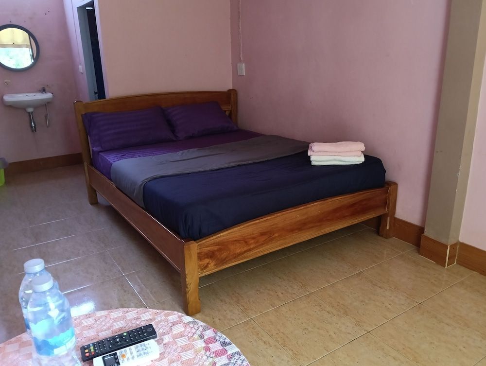 Mhontong Homestay Standard Double Room 5