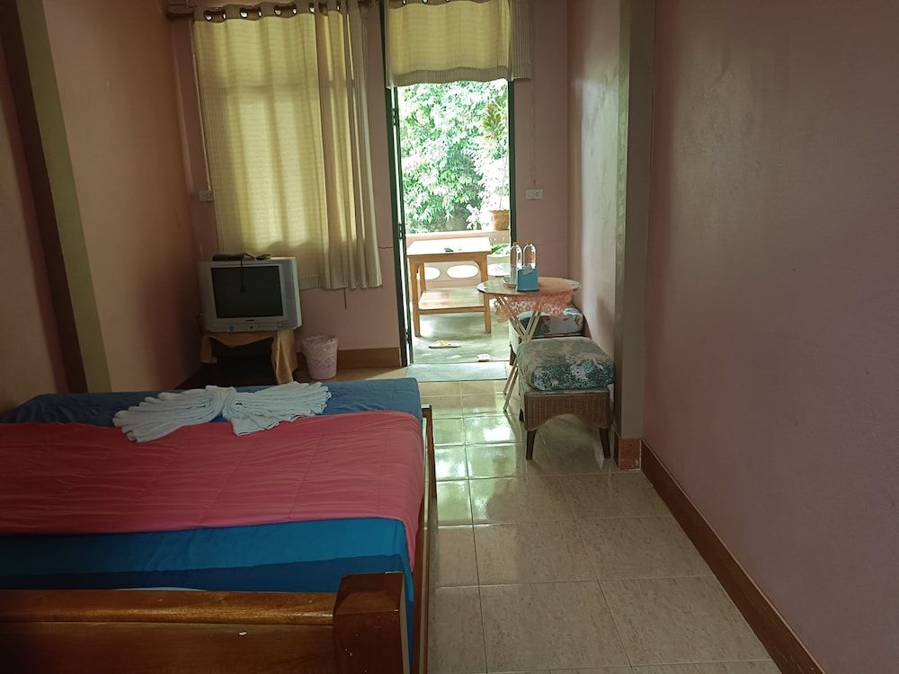 Mhontong Homestay Standard Double Room 10