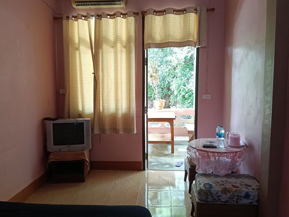 Mhontong Homestay Standard Double Room 12